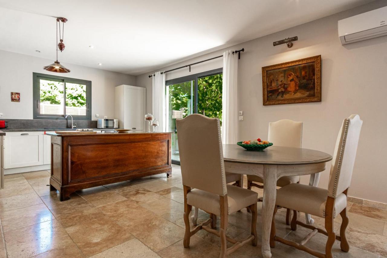 La Verdiere - Contemporary House With Garden And Private Pool LʼIsle-sur-la-Sorgue Εξωτερικό φωτογραφία